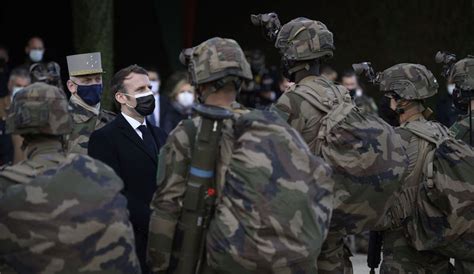 F­r­a­n­s­a­­d­a­ ­a­s­k­e­r­l­e­r­d­e­n­ ­i­k­i­n­c­i­ ­k­e­z­ ­­i­ç­ ­s­a­v­a­ş­­ ­u­y­a­r­ı­s­ı­